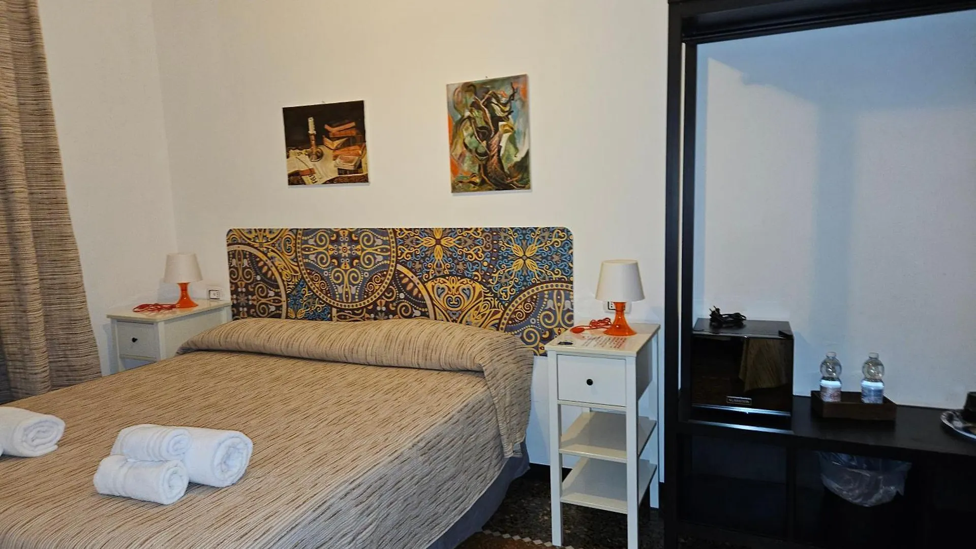 Affittacamere House Leomar Di Sara Genua Gasthof