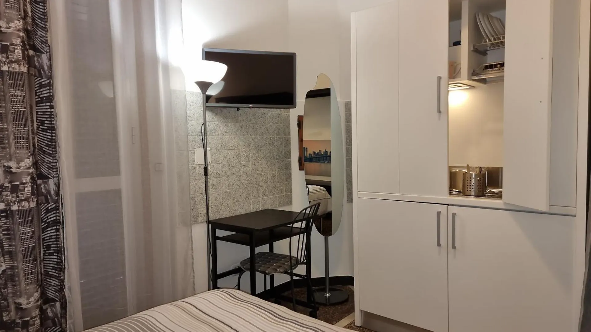 Affittacamere House Leomar Di Sara Genua